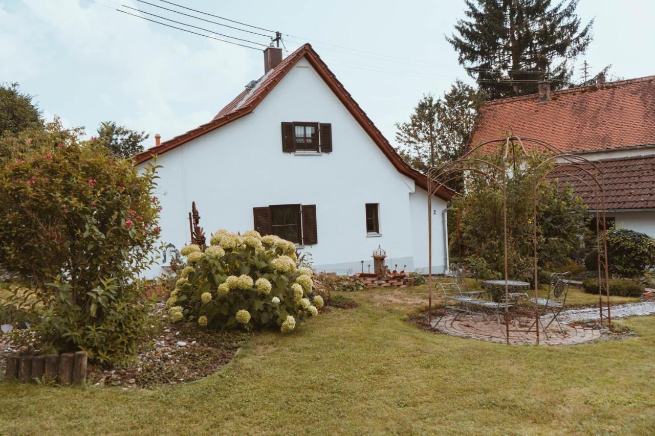 Ferienparadies Am Kammerberg - Ein Ganzes Haus Fuer Sie Alleine!!! Weissenhorn Exterior foto